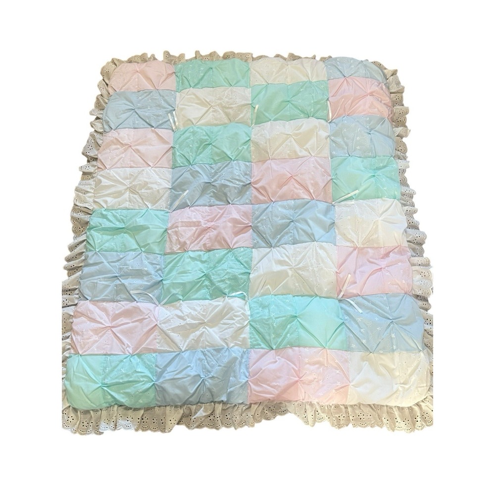VTG Pastel Puffy Girls Baby Crib Comforter Eyelet Ruffle Glenna Jean‎ 1990's USA